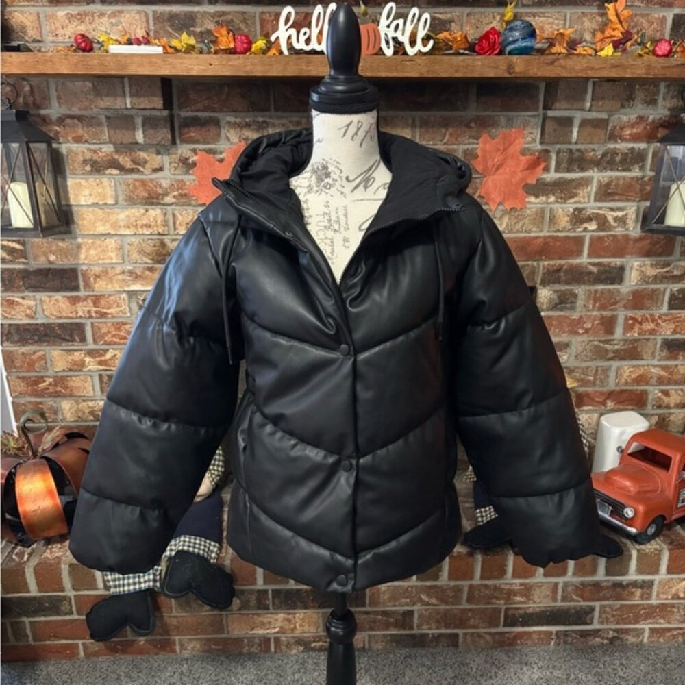 Pull&Bear Black Puffer Jacket - image 1